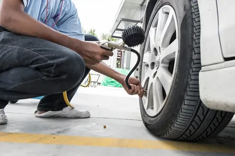 Tyre pressure check and inflation service